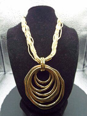 MEANINGFUL GOLDEN CONCENTRIC 7 SYMBOLS OF LUCK & WISDOM CIRCLES NECKLACE 19